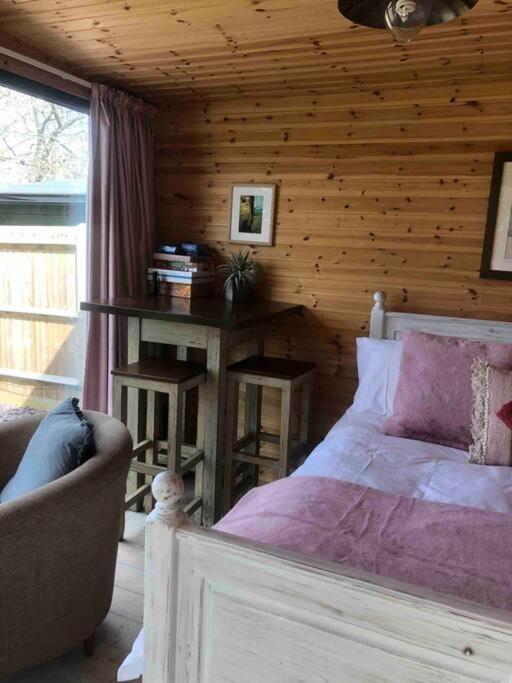 Self Contained Garden Studio With Stunning Views Sissinghurst Exteriör bild