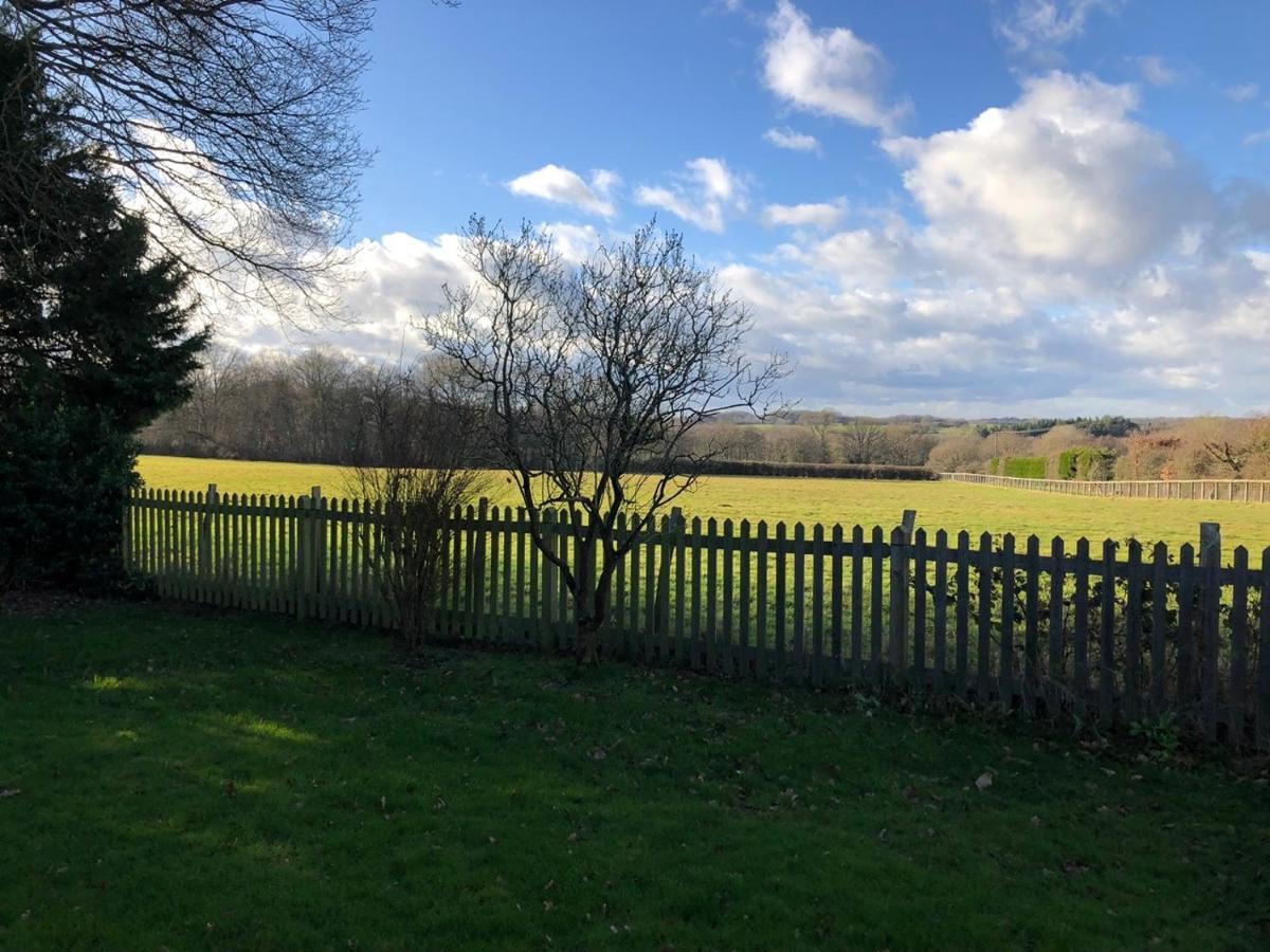 Self Contained Garden Studio With Stunning Views Sissinghurst Exteriör bild